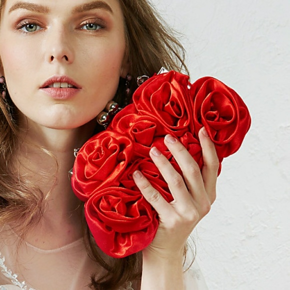 Women's Red Rose Design Clutch Bag - Picture 4 of 4